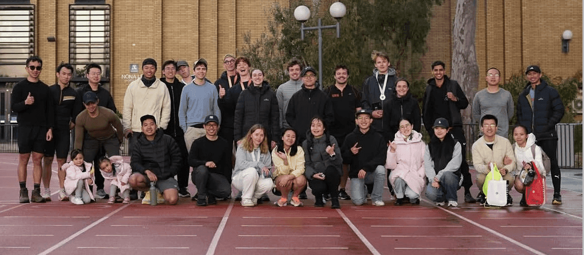 Group photo of triathlon participants